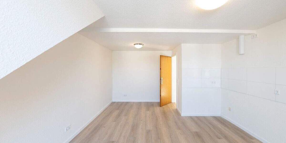 Etagenwohnung Düsseldorf Flingern Nord - 2 Zimmer, 82 m&sup2;, 1.360&euro; | Angebot:25318712