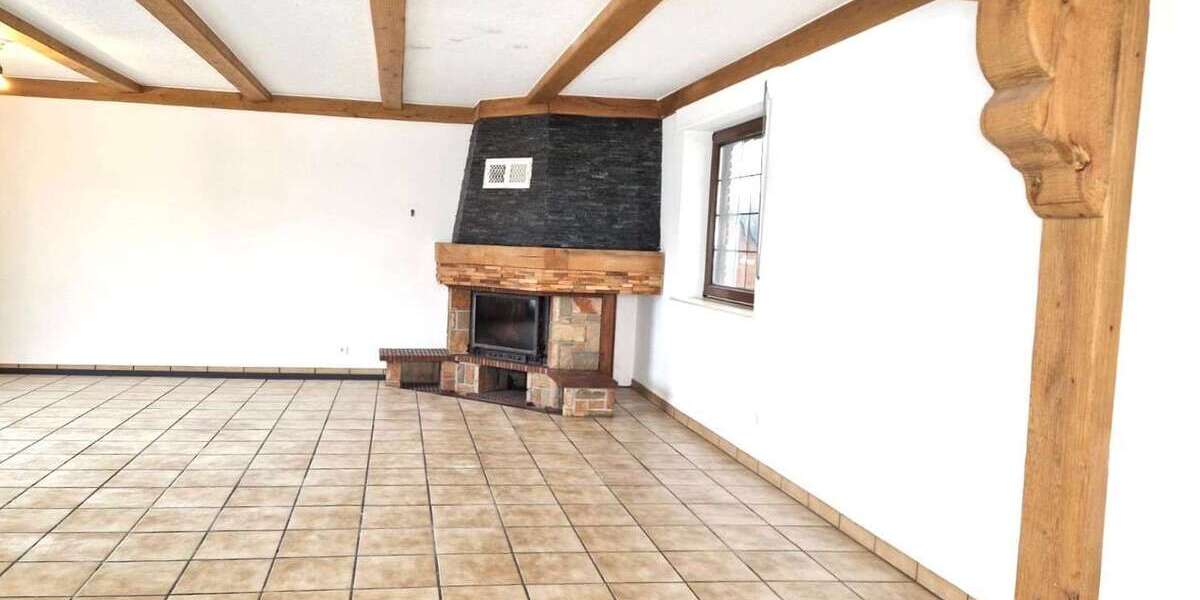 Einfamilienhaus Bottrop Ebel - 8 Zimmer, 188 m&sup2;, 1.800&euro; | Angebot:25625376