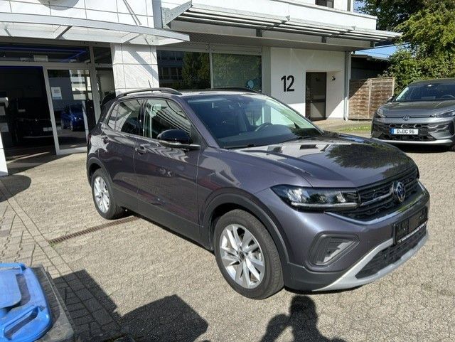 VW T-Cross 16.964 km 26.650 &euro; Düsseldorf 40472