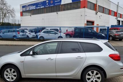 Opel Astra 142.089 km 5.299 € Düsseldorf 40599