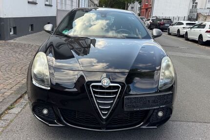 Alfa Romeo Giulietta 63.000 km 8.699 &euro; Gelsenkirchen 45879