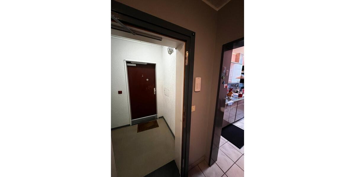 Etagenwohnung Neuss - 3 Zimmer, 82 m&sup2;, 258.000&euro; | Angebot:26902565