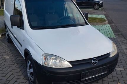 Opel Combo 134.000 km 3.350 € Düsseldorf 40229