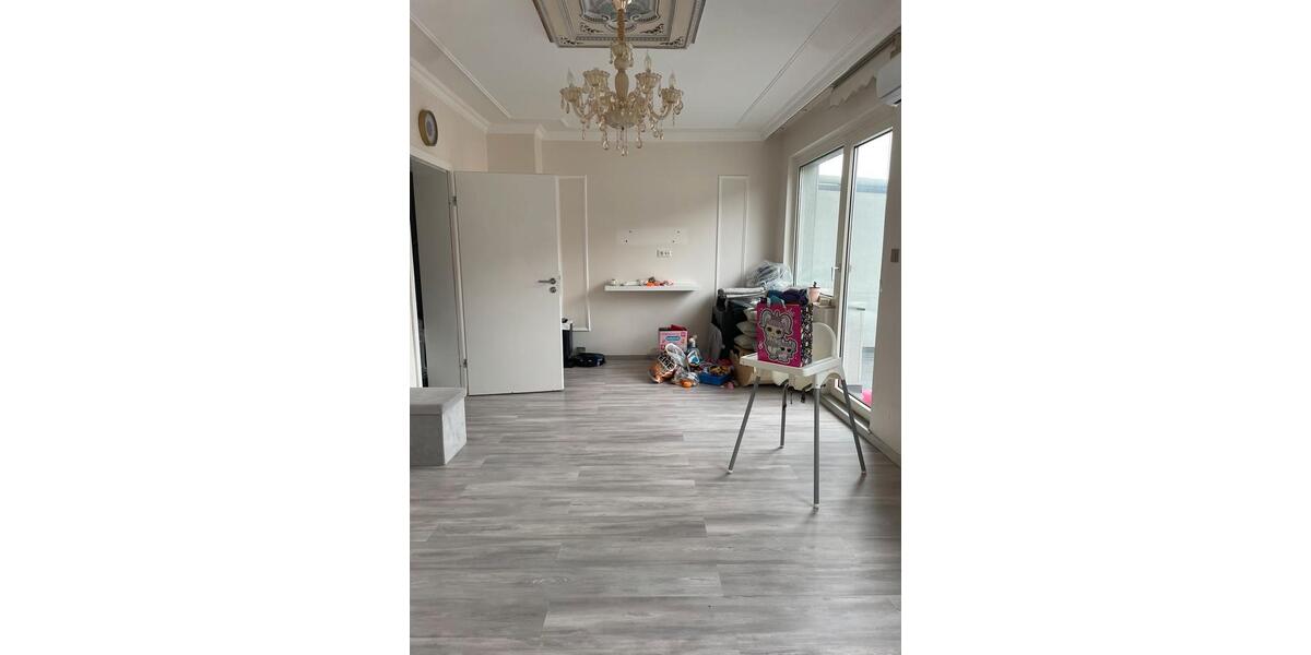 Maisonettenwohnung Krefeld Cracau - 5 Zimmer, 84 m&sup2;, 1.300&euro; | Angebot:24839178