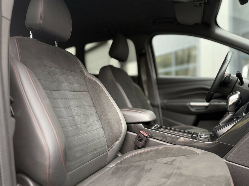 Kuga ST-Line KeylessGO Kamera