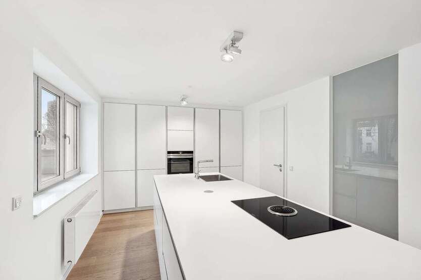 Wohnung zum Mieten in Düsseldorf 3.000 € 168 m²