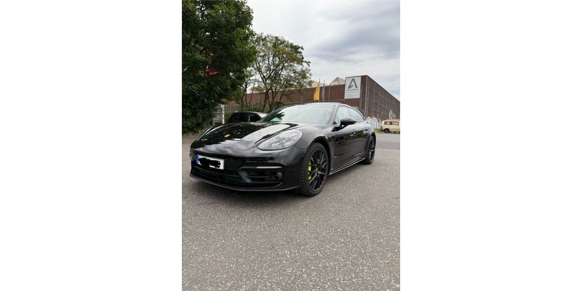 Porsche Panamera 88.700 km 68.900 &euro; Düsseldorf 40476