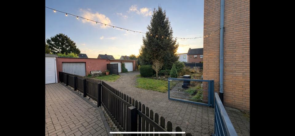 Reihenhaus Duisburg Hochheide - 3 Zimmer, 95 m&sup2;, 285.000&euro; | Angebot:25299495