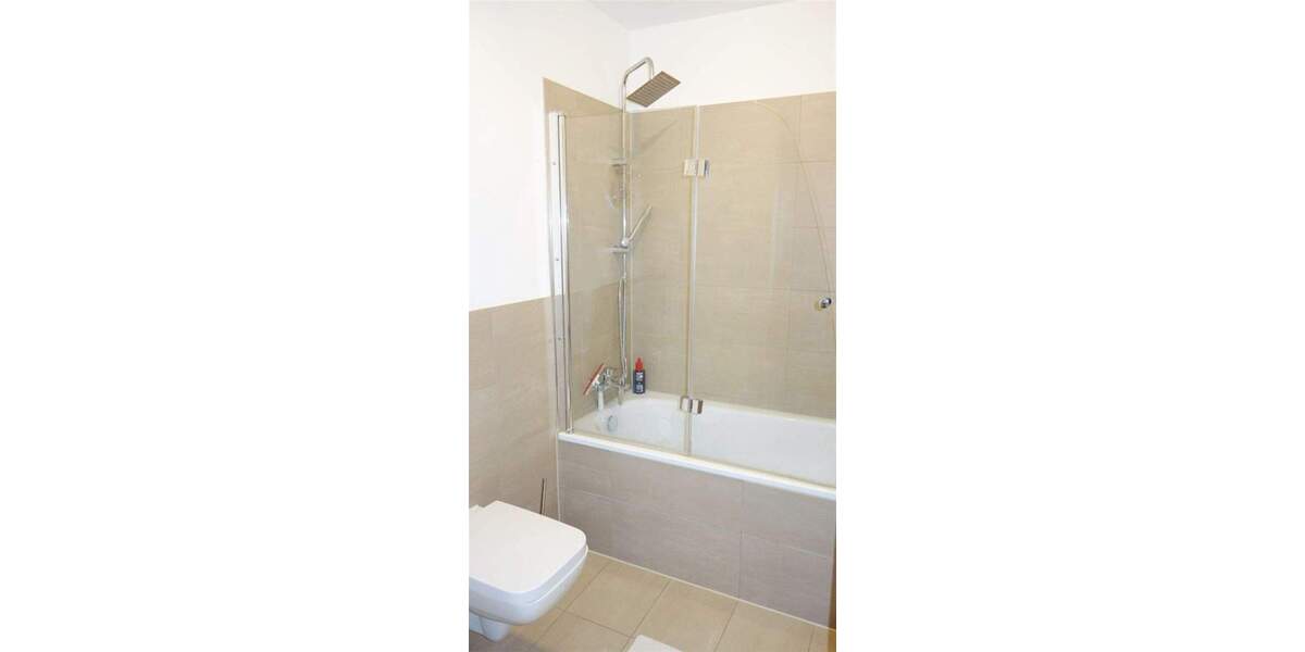 Etagenwohnung Düsseldorf Flingern Nord - 3 Zimmer, 85 m&sup2;, 1.375&euro; | Angebot:24781080