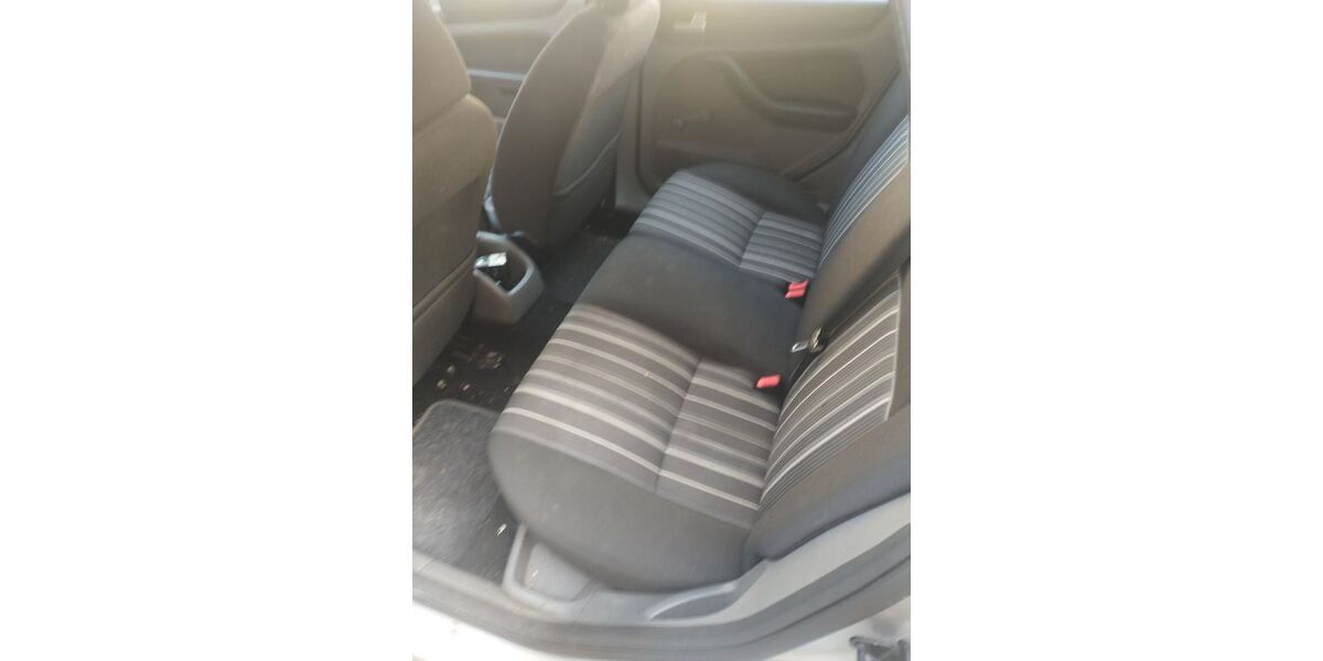 Ford Focus 249.000 km 1.400 &euro; Mulheim an der Ruhr 45481