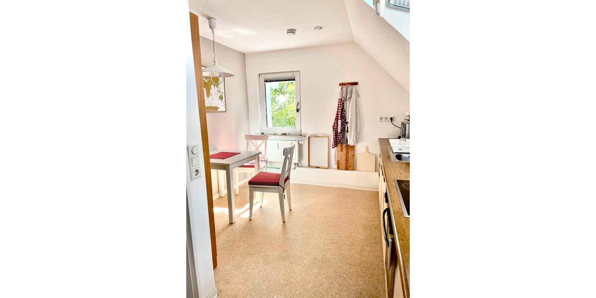 Dachgeschoßwohnung Düsseldorf Stadtbezirk 3 - 1 Zimmer, 45 m&sup2;, 530&euro; | Angebot:24982486