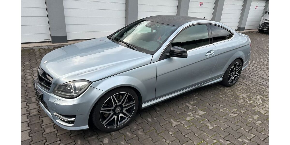 Mercedes-Benz C 250 165.284 km 12.900 &euro; Duisburg 47058