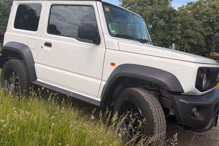 Suzuki Jimny 47.300 km 26.900 &euro; Düsseldorf 40223