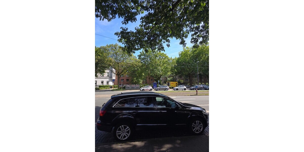 Audi Q 7 238.600 km 9.900 € Essen 45121