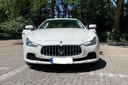 Maserati Ghibli 134.000 km 23.999 € Düsseldorf 40212