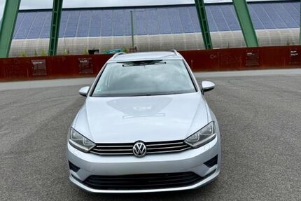 VW Golf Sportsvan 143.200 km 9.700 &euro; Dinslaken 46537