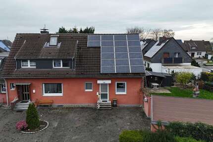 Haus zum Kaufen in Duisburg 570.000 € 230 m² 8 zimmer