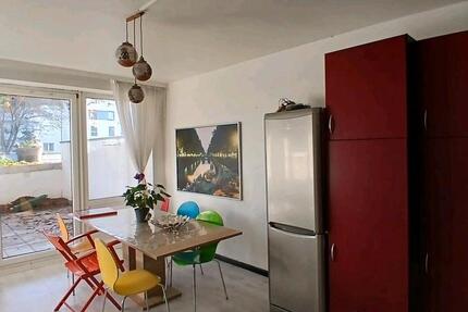 Wohnung Düsseldorf Flingern Süd - 5 Zimmer, 130 m&sup2;, 650&euro; | Angebot:24515667