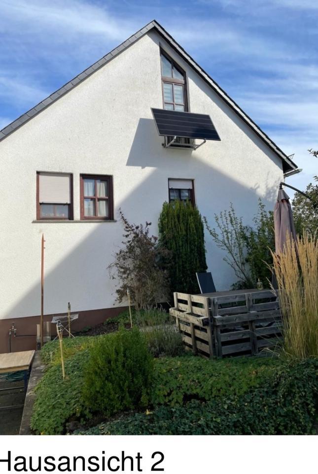 Großzügiges 1-2Familienhaus—Provisionsfrei