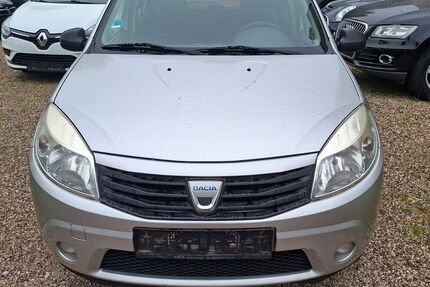 Dacia Sandero 212.000 km 1.999 &euro; Oberhausen 46149