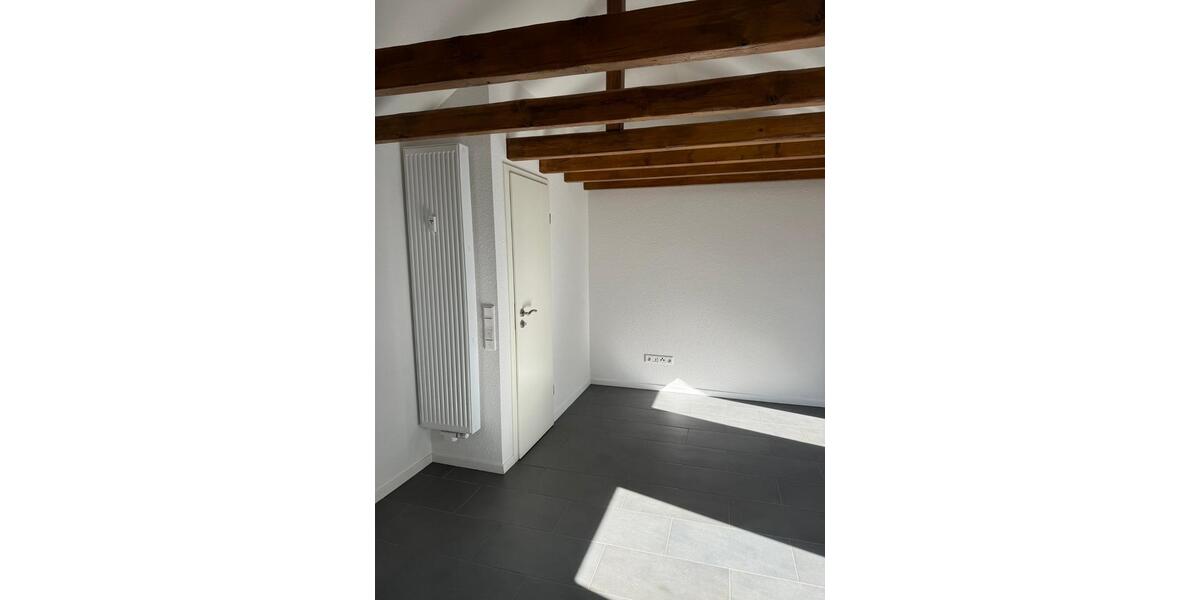 Dachgeschoßwohnung Kempen - 1 Zimmer, 35 m&sup2;, 540&euro; | Angebot:26266801