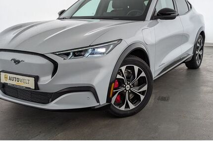 Ford Mustang Mach-E 30.200 km 27.960 &euro; Düsseldorf 40599