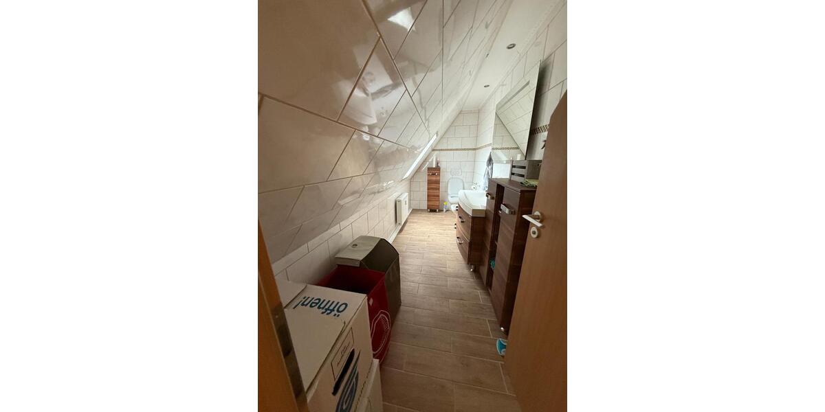 Maisonettenwohnung Duisburg Walsum - 5 Zimmer, 110 m&sup2;, 1.480&euro; | Angebot:25334344