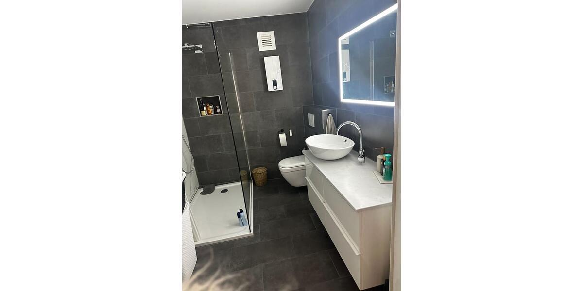 Etagenwohnung Duisburg Beeck - 4 Zimmer, 91 m&sup2;, 1.200&euro; | Angebot:26447924