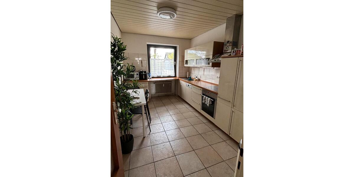 Etagenwohnung Oberhausen Alsfeld - 3 Zimmer, 83 m&sup2;, 664&euro; | Angebot:26225013
