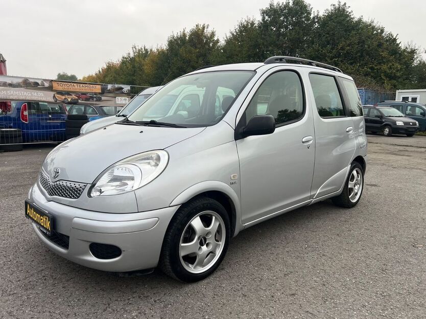 Toyota Verso 132.000 km 3.999 € Essen 45357