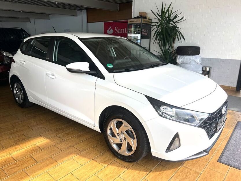 i20