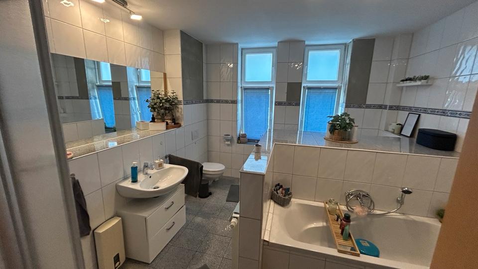 Maisonettenwohnung Gelsenkirchen Gelsenkirchen-Mitte - 4 Zimmer, 93 m&sup2;, 790&euro; | Angebot:26375169