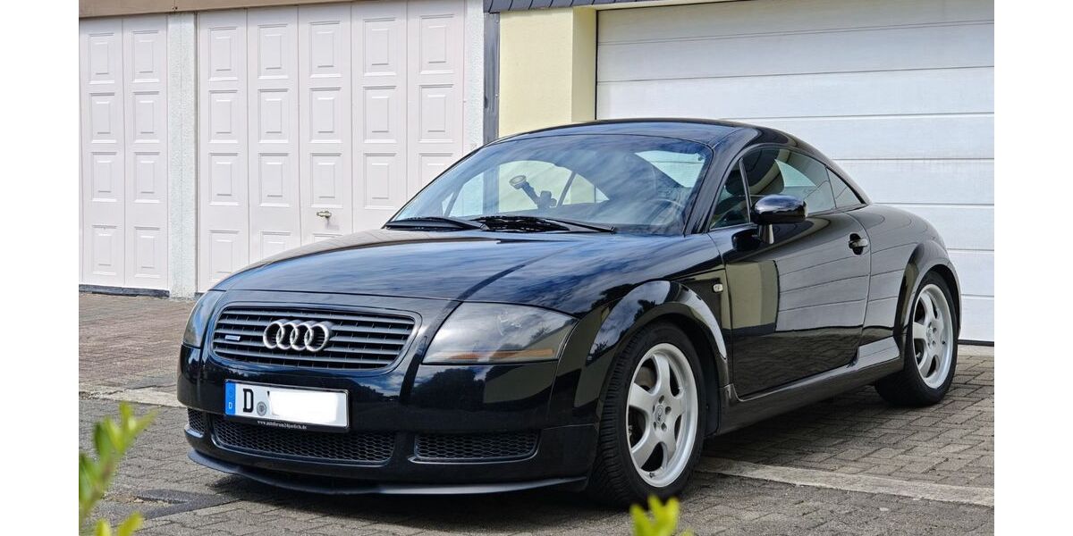 Audi TT 274.000 km 4.999 &euro; Düsseldorf 40221