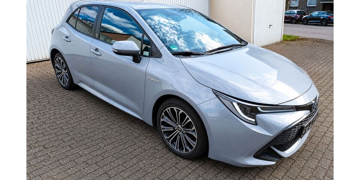 Toyota Corolla 78.500 km 17.990 &euro; Mülheim 45476