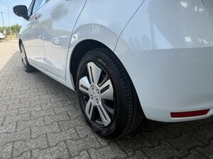 Honda Jazz Hybrid Executive Standard+Navi+CarPlay+LED+ 58.137 km 21.450 &euro; Meerbusch 40667