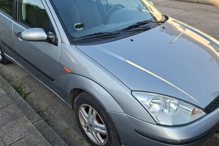 Ford Focus 146.000 km 699 &euro; Mülheim an der Ruhr 45472