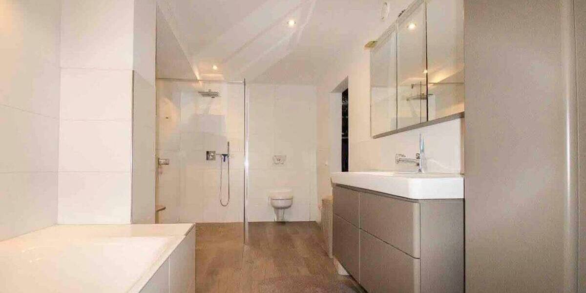 Einfamilienhaus Alpen Veen - 1 Zimmer, 334 m&sup2;, 750.000&euro; | Angebot:26229726