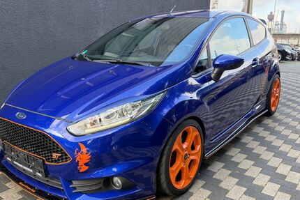 Ford Fiesta 84.000 km 9.900 € Duisburg 47259