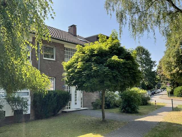 Etagenwohnung Düsseldorf Stadtbezirk 5 - 4 Zimmer, 82 m&sup2;, 1.029&euro; | Angebot:27147480