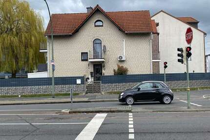 Haus zum Kaufen in Neuss 550.000 € 137.2 m² 6 zimmer