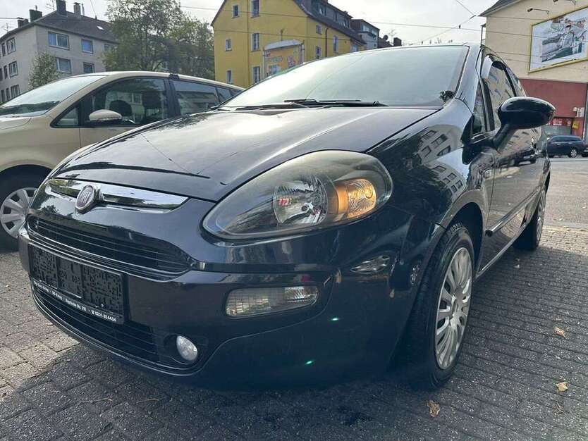 Fiat Punto 144.000 km 3.249 € Essen 45145