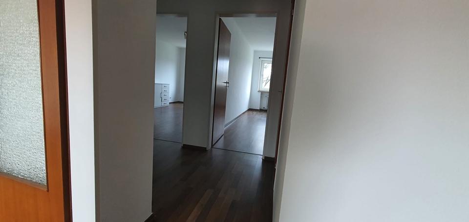 Etagenwohnung Duisburg Rheinhausen - 3 Zimmer, 700&euro; | Angebot:23629323
