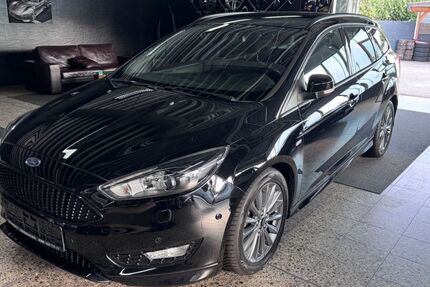 Ford Focus 107.250 km 11.499 € Oberhausen 46145