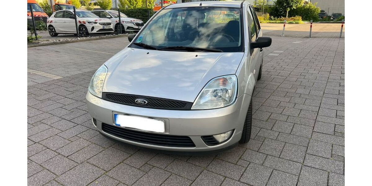 Ford Fiesta 130.281 km 1.800 &euro; Neuss 41464