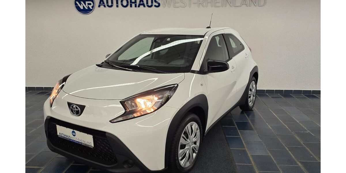 Toyota Aygo (X) 50.180 km 11.490 &euro; Kempen 47906