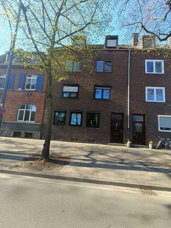 Wohnung zum Kaufen in Krefeld 165.000 € 76 m²