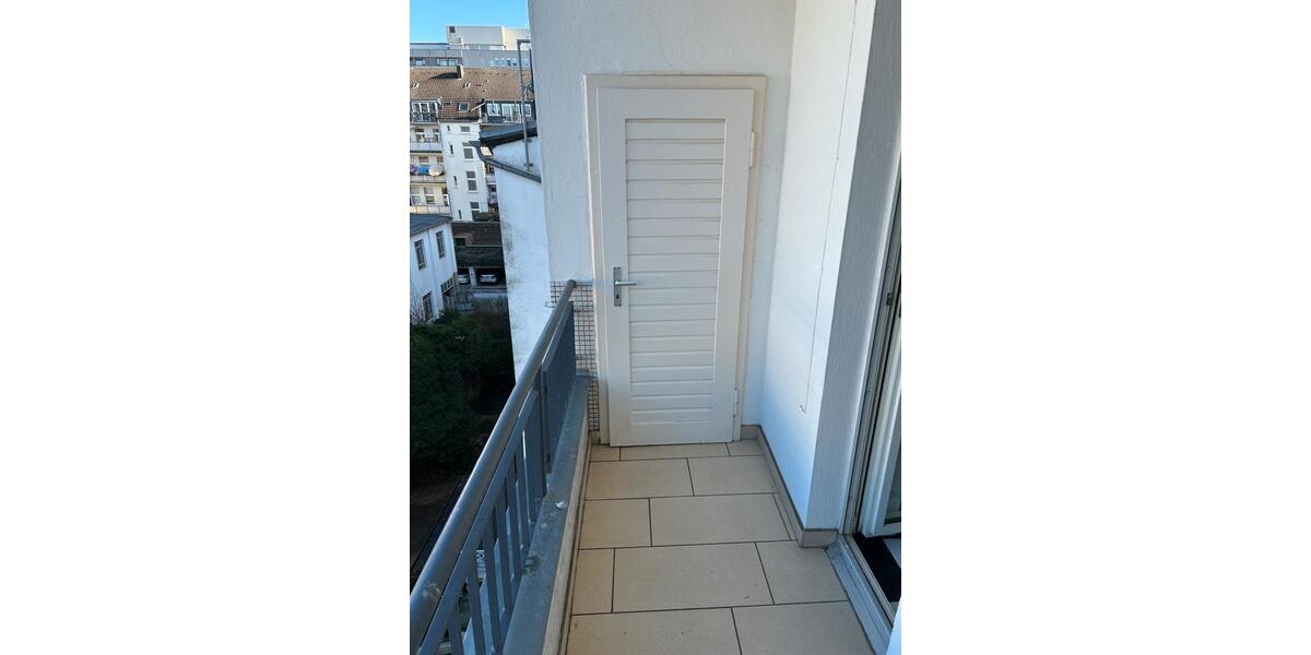 Etagenwohnung Düsseldorf Stadtbezirk 3 - 3 Zimmer, 94 m&sup2;, 1.570&euro; | Angebot:25105146