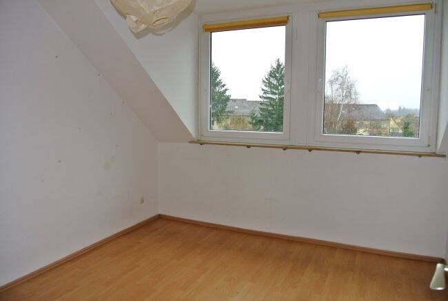 Etagenwohnung Mülheim an der Ruhr Mitte-Ost - 3 Zimmer, 98 m&sup2;, 650&euro; | Angebot:26392075