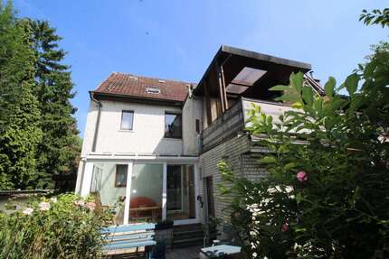 Haus zum Kaufen in Mülheim an der Ruhr 349.000 € 143 m² 8 zimmer