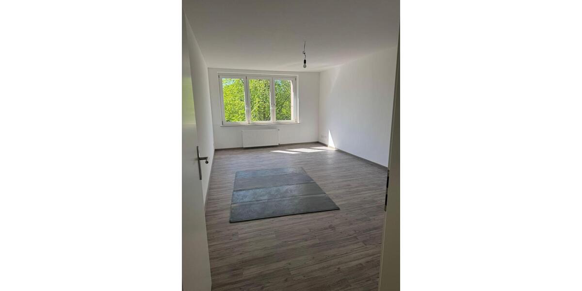 Etagenwohnung Duisburg - 5 Zimmer, 120 m&sup2;, 1.400&euro; | Angebot:26439190